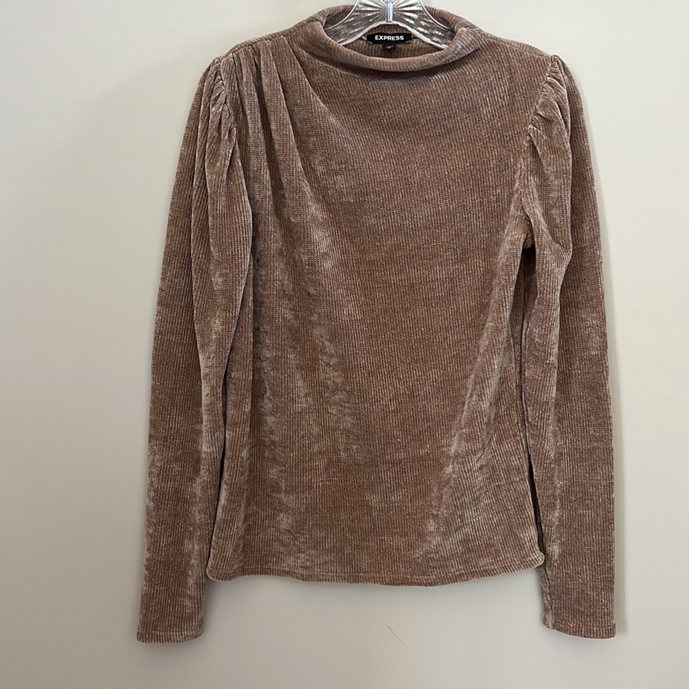 Express Supersoft Chenille Ruched Shoulder Mock Neck Tee | S